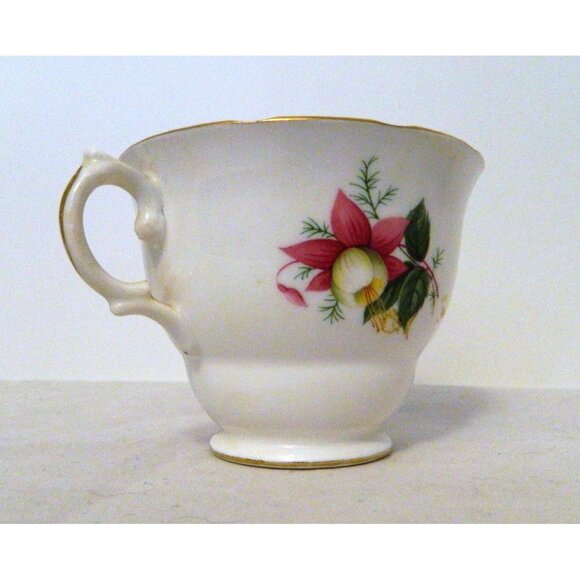Vintage Royal Vale Bone China Tea Cup Saucer Set 7627 Pink Bell Flower Gold Trim - Picture 9 of 14